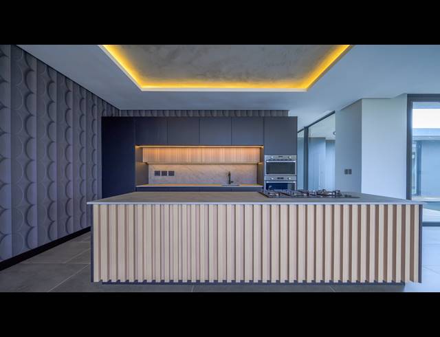 4 BEDROOM HOUSE FOR SALE IN SEATON ESTATE